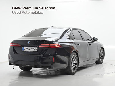 2025 BMW 5 SERIES 照片 5