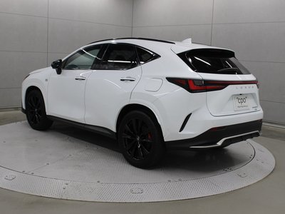 2023 Lexus NX — фото 2