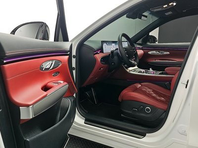 2024 Genesis GV70 photo 10