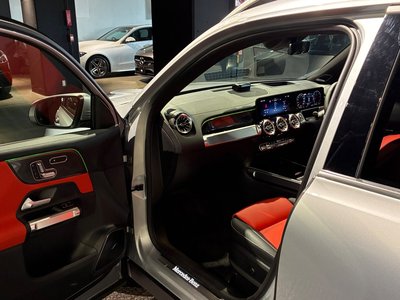 2025 Mercedes-BENZ GLB 缩略图 18