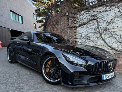 MERCEDES-BENZ GT AMG - 7