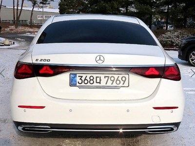 MERCEDES-BENZ E-CLASS - 3