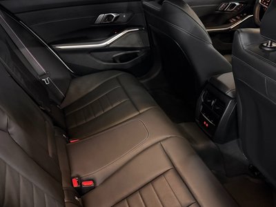 صورة 10 لـ 2025 BMW 3 SERIES