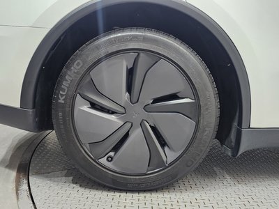 TESLA MODEL Y - 6