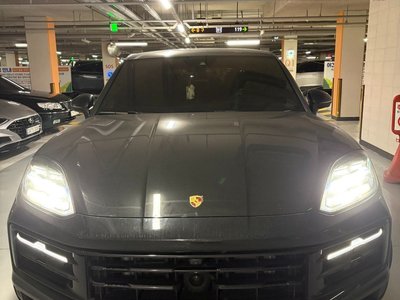 صورة 4 لـ 2024 Porsche CAYENNE