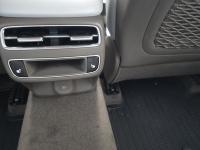 2024 Genesis GV70 thumbnail 16