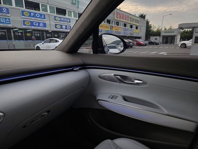 2024 Genesis GV70 thumbnail 14