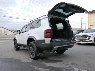 TOYOTA LAND CRUISER 250 - 5