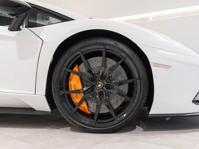 LAMBORGHINI AVENTADOR - 10