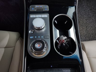 صورة مصغرة 12 لـ 2024 Genesis GV70