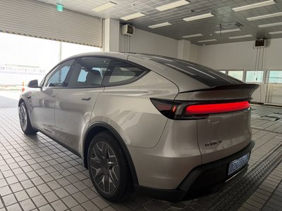 2026 Tesla MODEL Y 照片 4