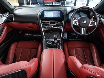 2020 BMW M8 CABRIOLET — фото 3