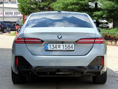 صورة 3 لـ 2025 BMW 5 SERIES