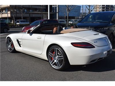 MERCEDES-BENZ SL AMG - 8