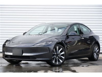 TESLA MODEL 3 - 2