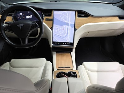 TESLA MODEL S - 5