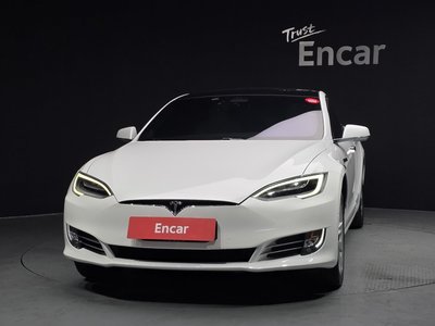 TESLA MODEL S - 2