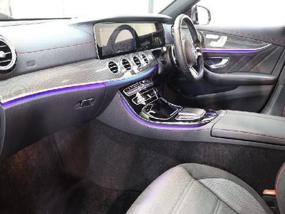 MERCEDES-BENZ E-CLASS - 2