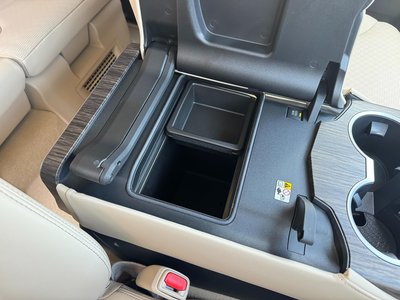 صورة مصغرة 13 لـ 2025 Toyota LAND CRUISER 300