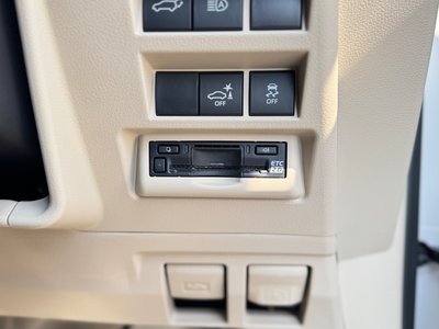 صورة مصغرة 74 لـ 2025 Toyota LAND CRUISER 300