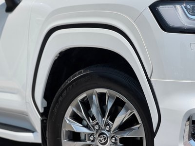 صورة مصغرة 34 لـ 2025 Toyota LAND CRUISER 300
