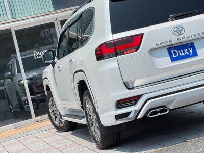صورة مصغرة 41 لـ 2025 Toyota LAND CRUISER 300