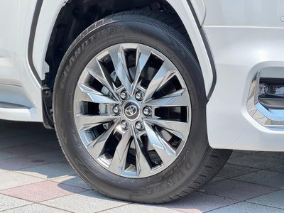 صورة مصغرة 35 لـ 2025 Toyota LAND CRUISER 300
