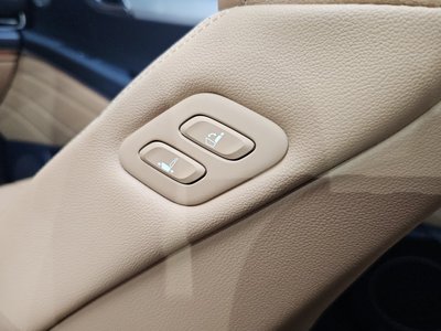 2022 Genesis GV80 thumbnail 35