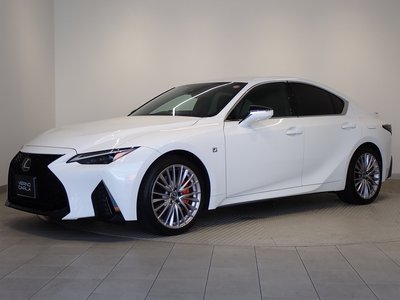 LEXUS IS - 10