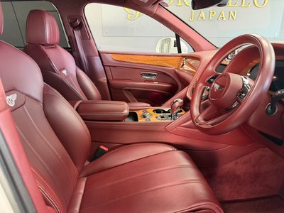 صورة مصغرة 37 لـ 2023 Bentley BENTAYGA