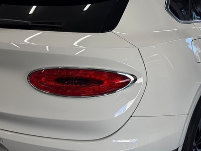 صورة مصغرة 18 لـ 2023 Bentley BENTAYGA