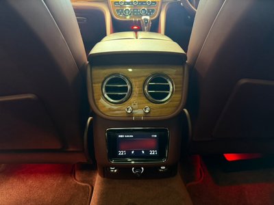 صورة مصغرة 57 لـ 2023 Bentley BENTAYGA