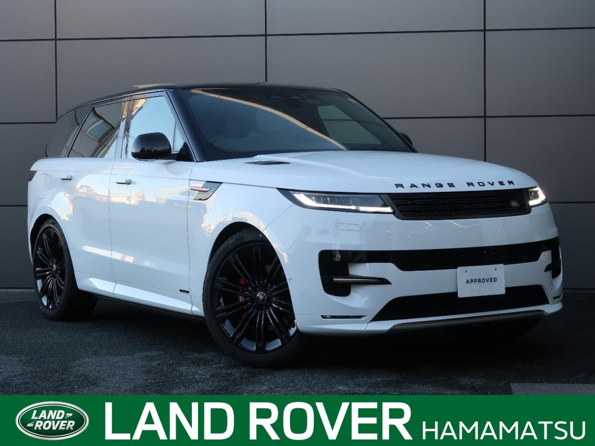 LAND ROVER RANGE ROVER SPORT - View 1
