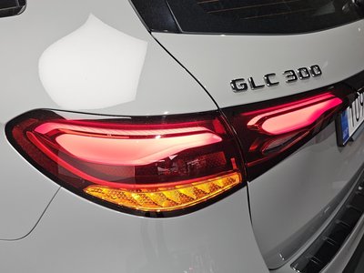 MERCEDES-BENZ GLC - 10