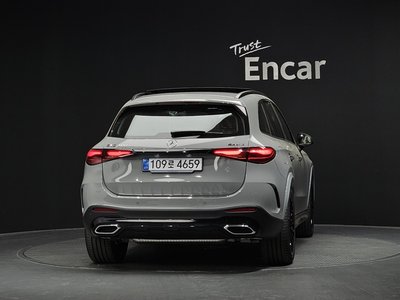 MERCEDES-BENZ GLC - 4