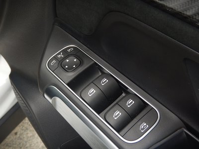 صورة مصغرة 37 لـ 2023 Mercedes-BENZ GLB
