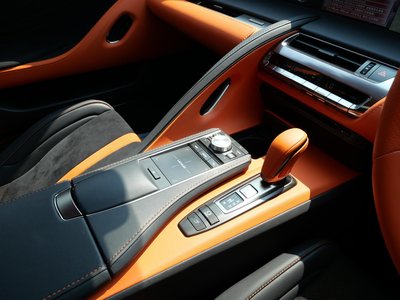 2023 Lexus LC — миниатюра 18