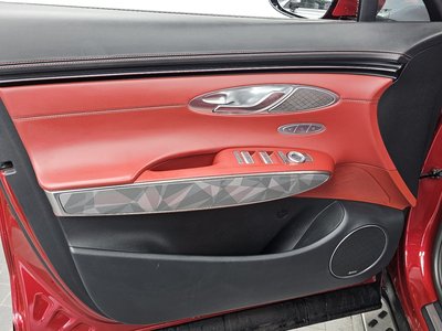 2021 Genesis GV70 — миниатюра 14