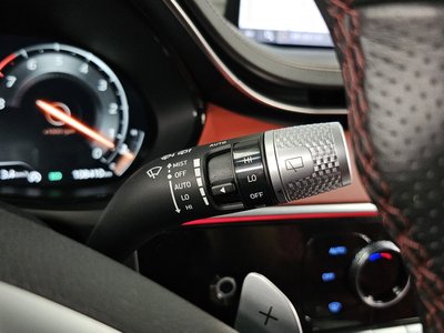 2021 Genesis GV70 — миниатюра 29