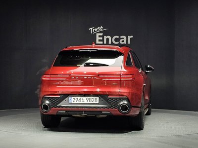 صورة 4 لـ 2021 Genesis GV70