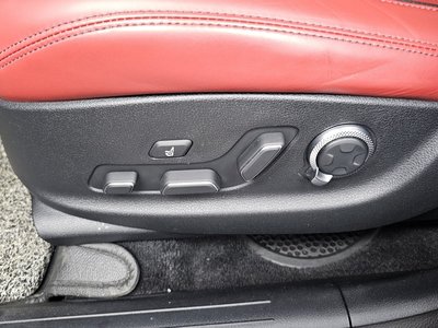 2021 Genesis GV70 — миниатюра 31