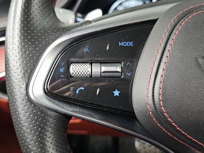 2021 Genesis GV70 — миниатюра 16