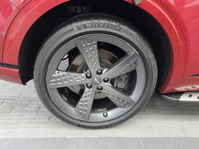 صورة 6 لـ 2021 Genesis GV70