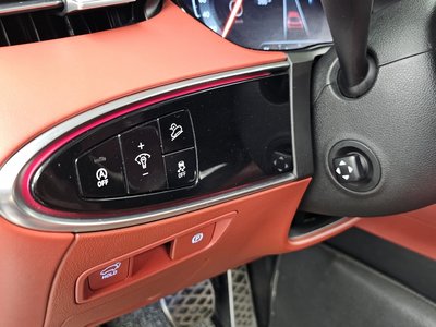 2021 Genesis GV70 — миниатюра 28