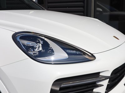 2020 Porsche CAYENNE thumbnail 11
