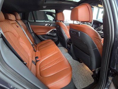 2022 BMW X6 — миниатюра 18