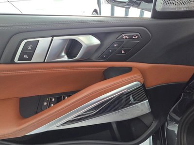 2022 BMW X6 — миниатюра 13