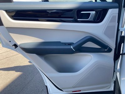 2021 Porsche CAYENNE — миниатюра 55