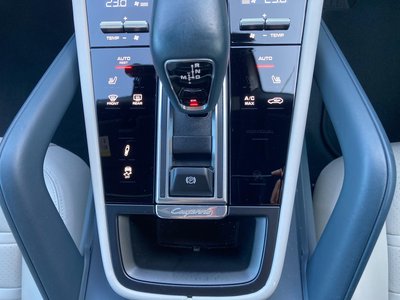 2021 Porsche CAYENNE — миниатюра 28