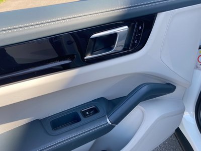 2021 Porsche CAYENNE — миниатюра 54